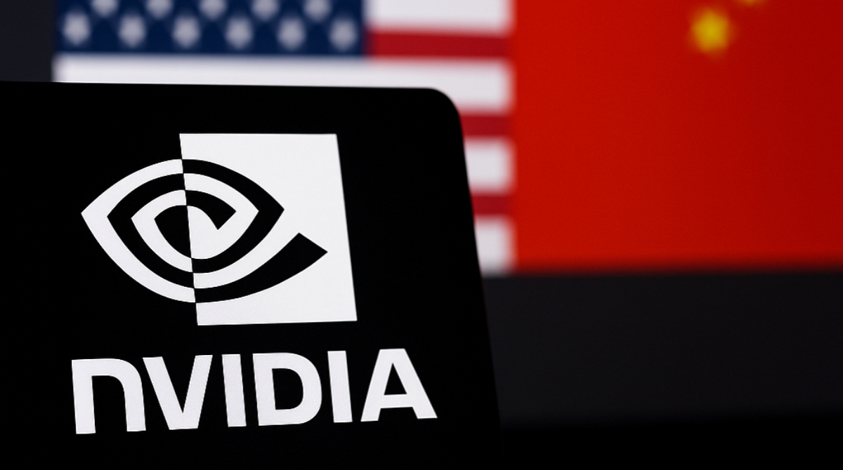 Logo NVIDIA sur fond sombre représentant la tension entre les États-Unis et la Chine.